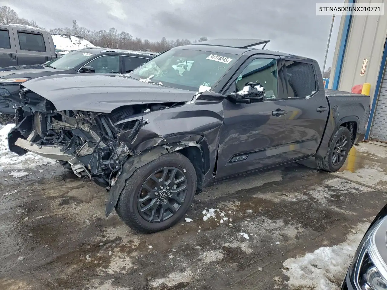 5TFNA5DB8NX010771 2022 Toyota Tundra Crewmax Platinum