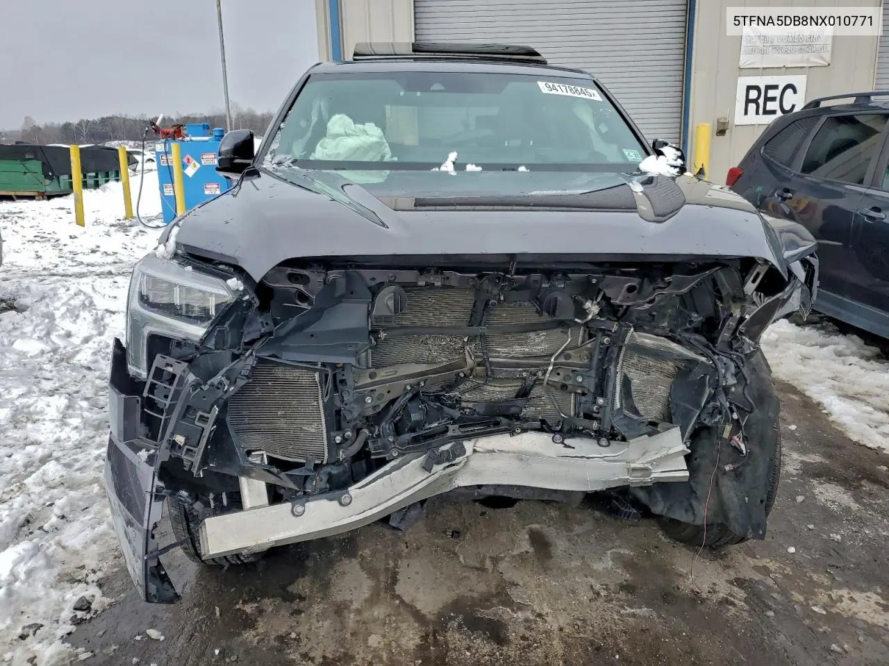 5TFNA5DB8NX010771 2022 Toyota Tundra Crewmax Platinum