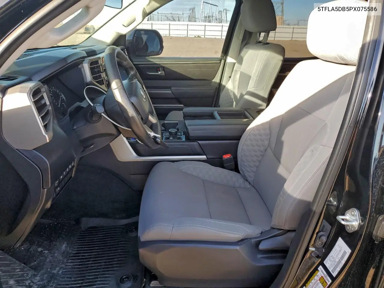 5TFLA5DB5PX075586 2023 Toyota Tundra Crewmax Sr