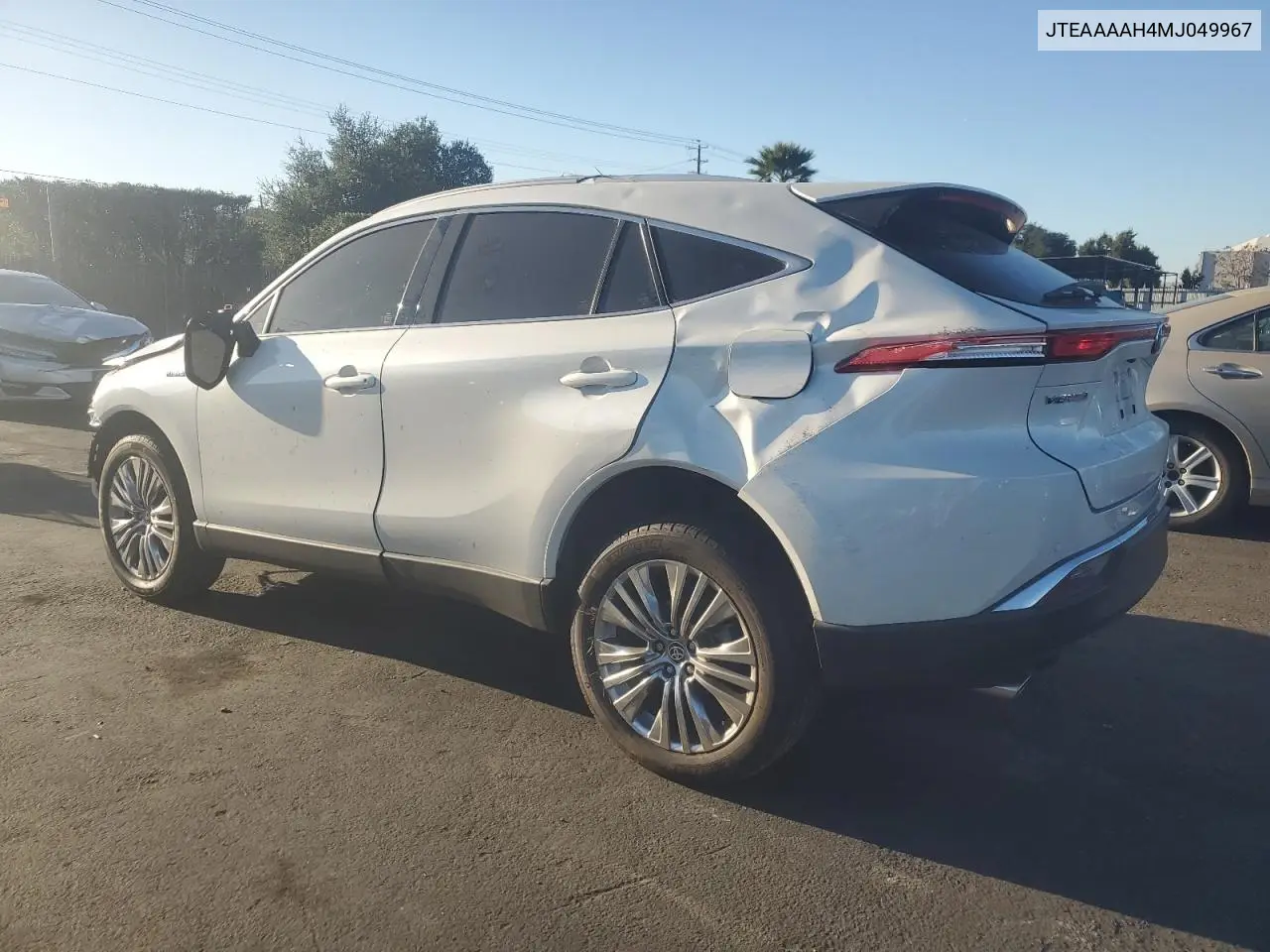 JTEAAAAH4MJ049967 2021 Toyota Venza Le