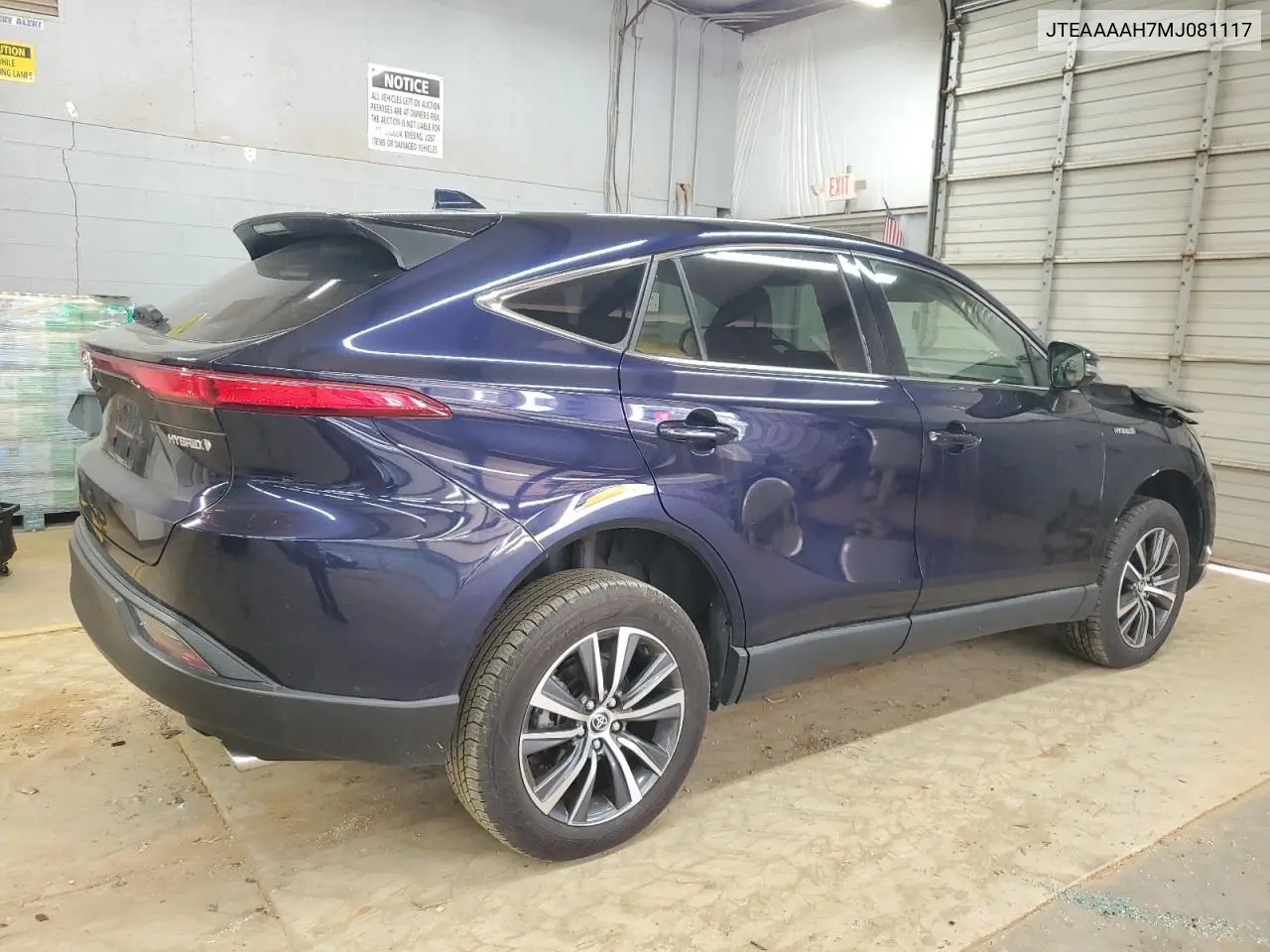 JTEAAAAH7MJ081117 2021 Toyota Venza Le