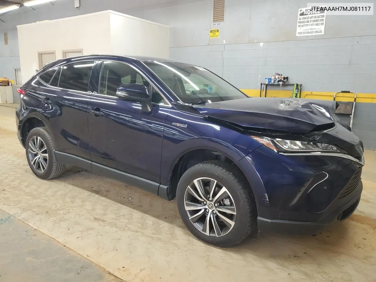 JTEAAAAH7MJ081117 2021 Toyota Venza Le