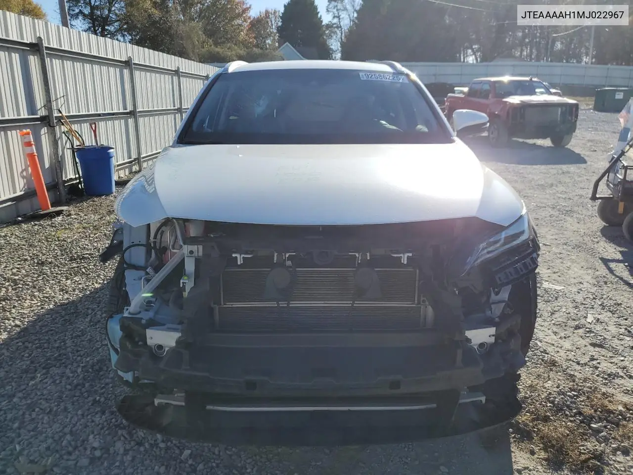 JTEAAAAH1MJ022967 2021 Toyota Venza Le
