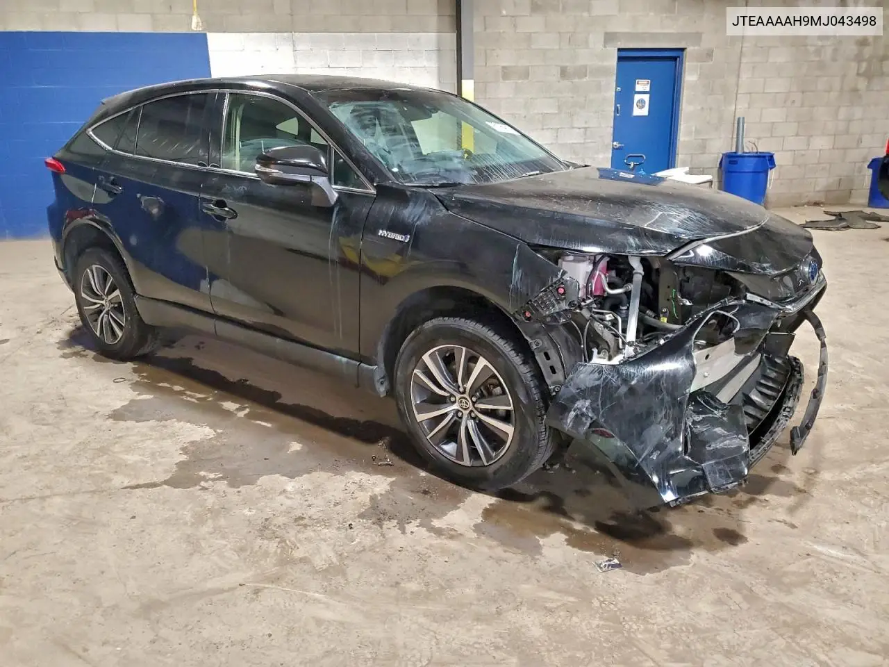 JTEAAAAH9MJ043498 2021 Toyota Venza Le