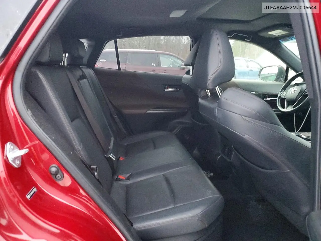JTEAAAAH2MJ005644 2021 Toyota Venza Le