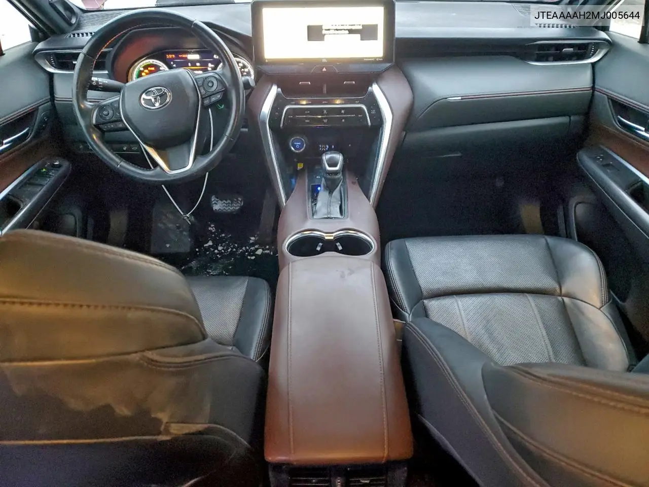 JTEAAAAH2MJ005644 2021 Toyota Venza Le