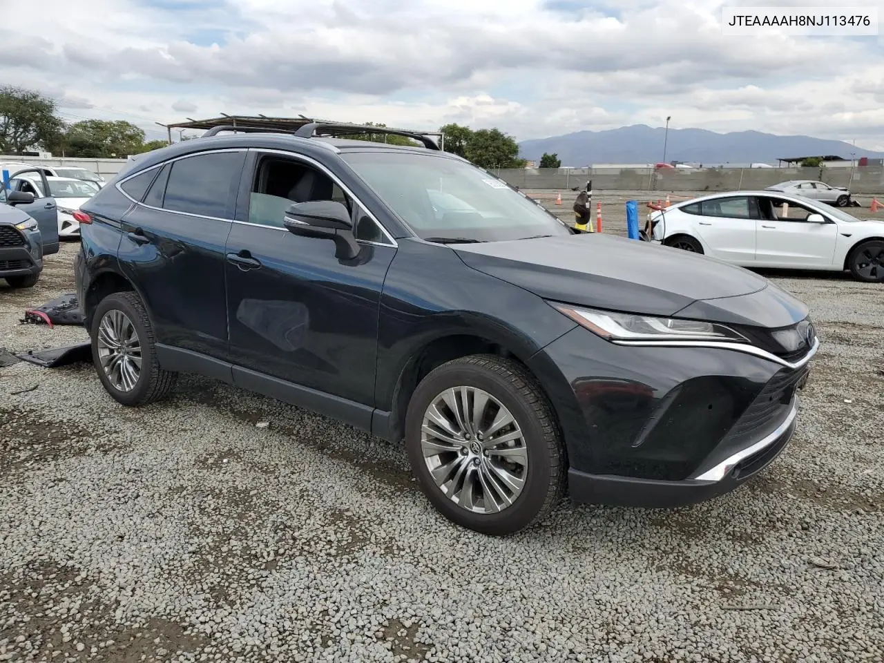 JTEAAAAH8NJ113476 2022 Toyota Venza Le