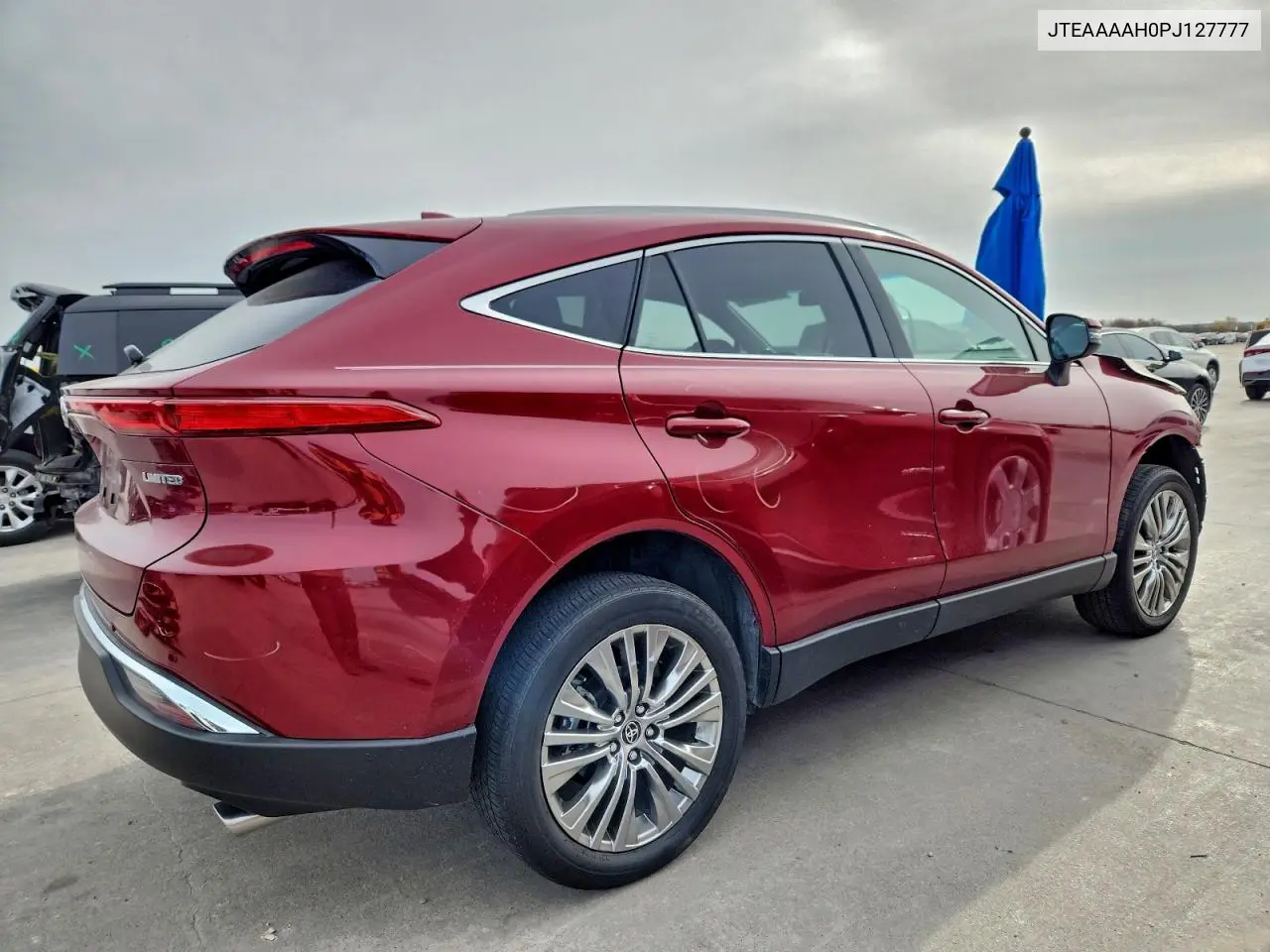 JTEAAAAH0PJ127777 2023 Toyota Venza Le
