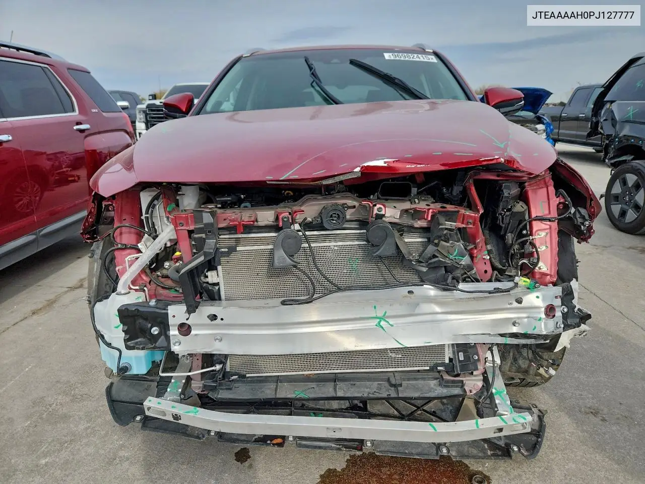 JTEAAAAH0PJ127777 2023 Toyota Venza Le