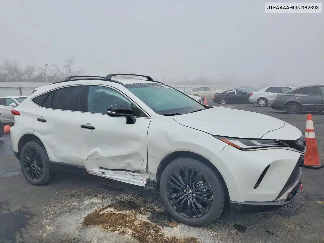 JTEAAAAH0RJ182393 2024 Toyota Venza Le