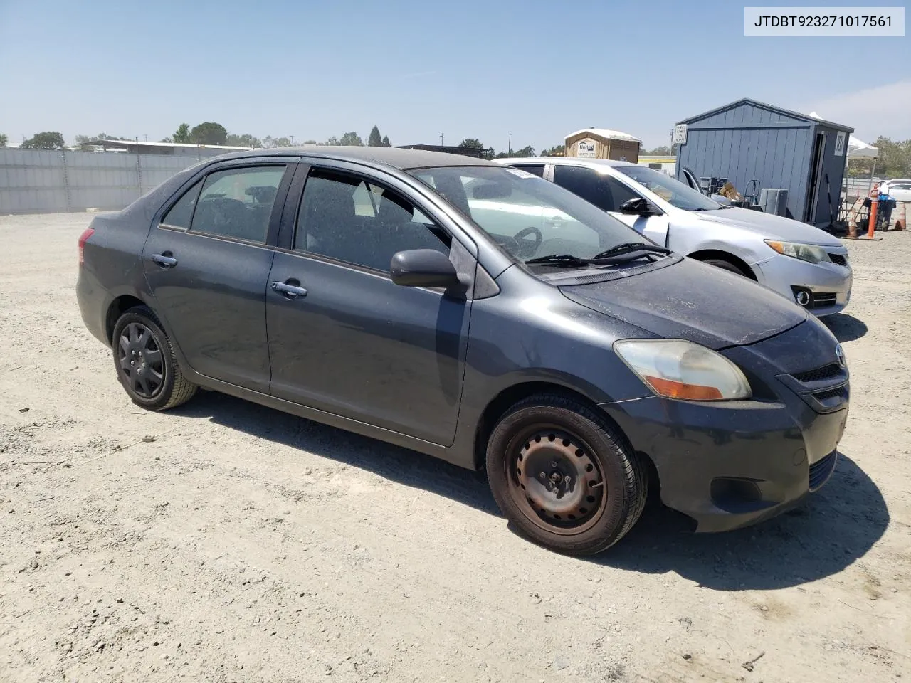 2007 Toyota Yaris VIN: JTDBT923271017561 Lot: 63732344