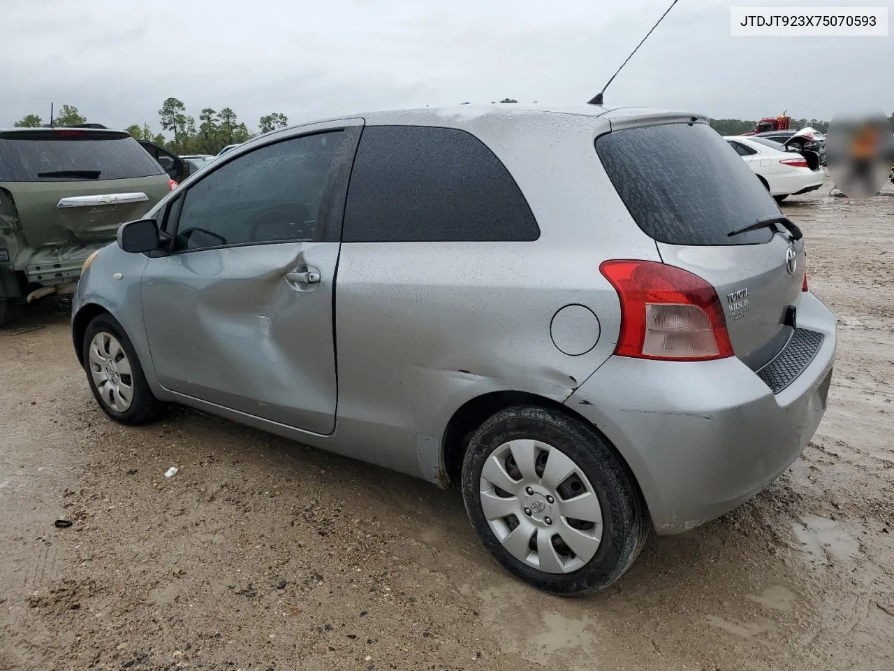 2007 Toyota Yaris VIN: JTDJT923X75070593 Lot: 64507574