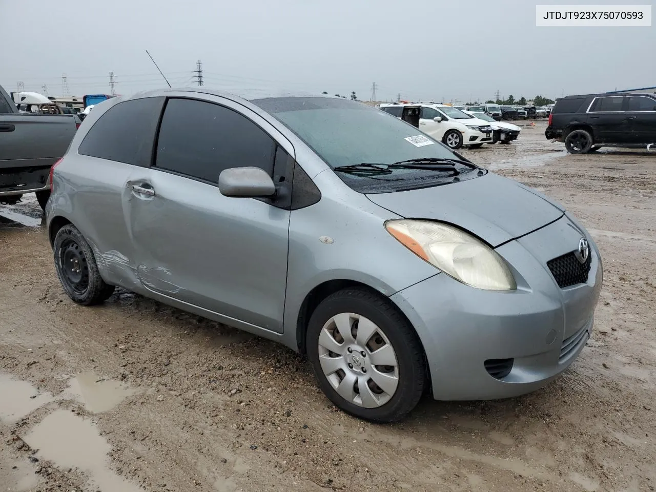 2007 Toyota Yaris VIN: JTDJT923X75070593 Lot: 64507574