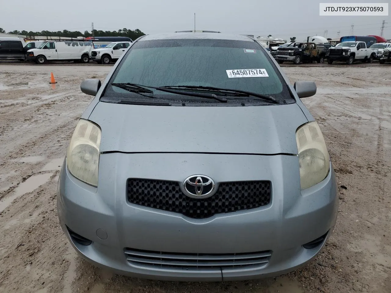 2007 Toyota Yaris VIN: JTDJT923X75070593 Lot: 64507574