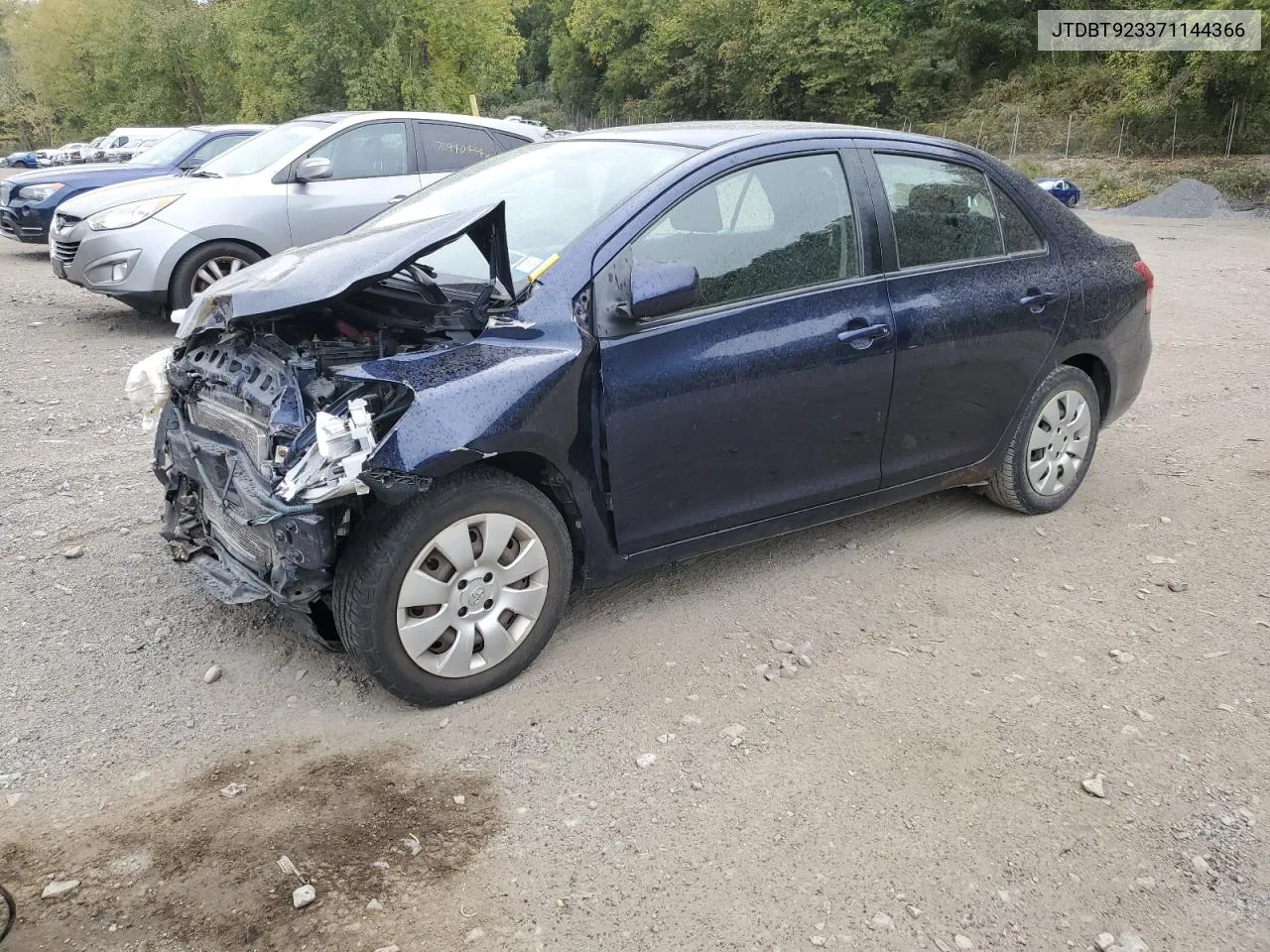 2007 Toyota Yaris VIN: JTDBT923371144366 Lot: 72721104