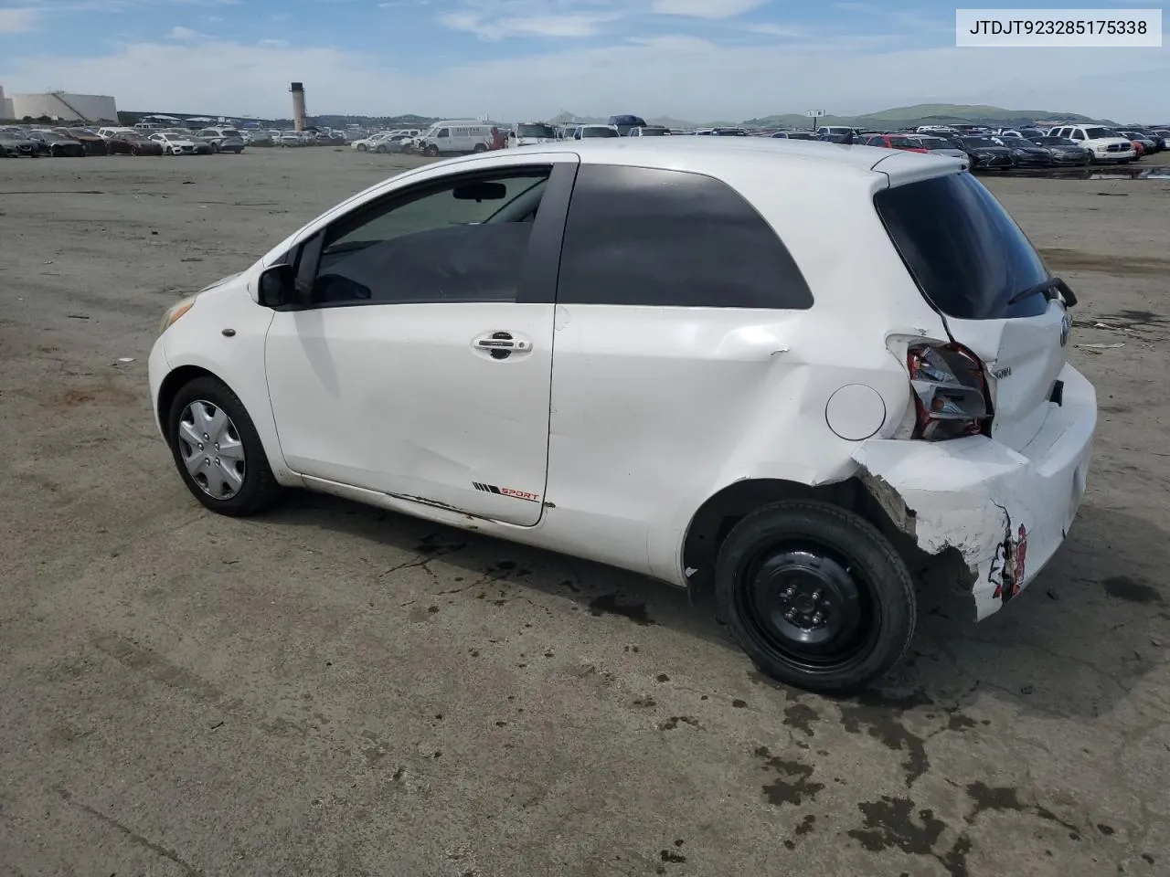 2008 Toyota Yaris VIN: JTDJT923285175338 Lot: 51614444