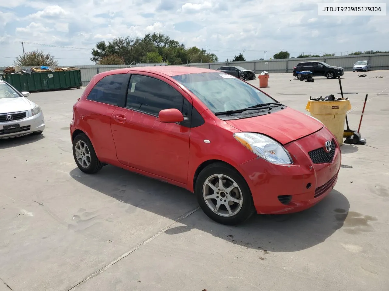 2008 Toyota Yaris VIN: JTDJT923985179306 Lot: 67267944