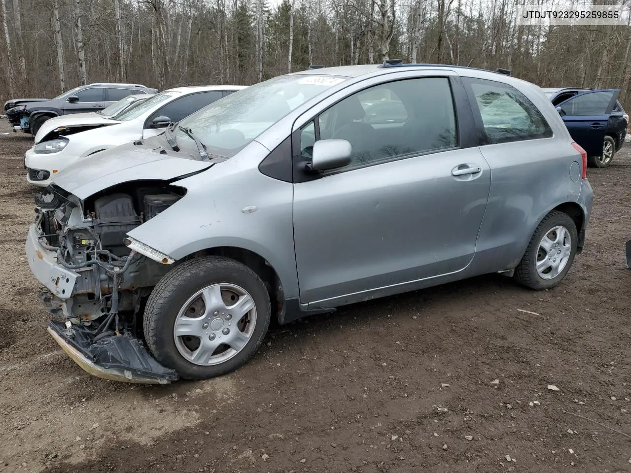 2009 Toyota Yaris VIN: JTDJT923295259855 Lot: 42965074