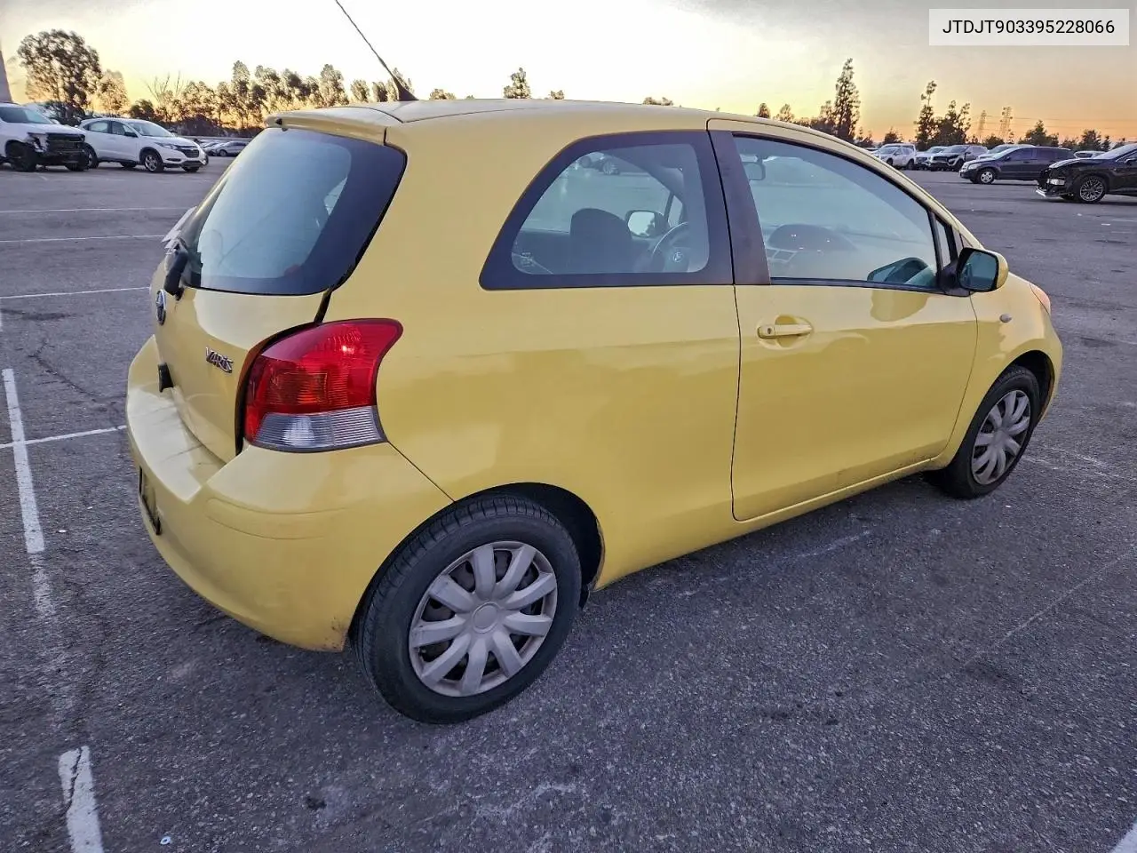 JTDJT903395228066 2009 Toyota Yaris