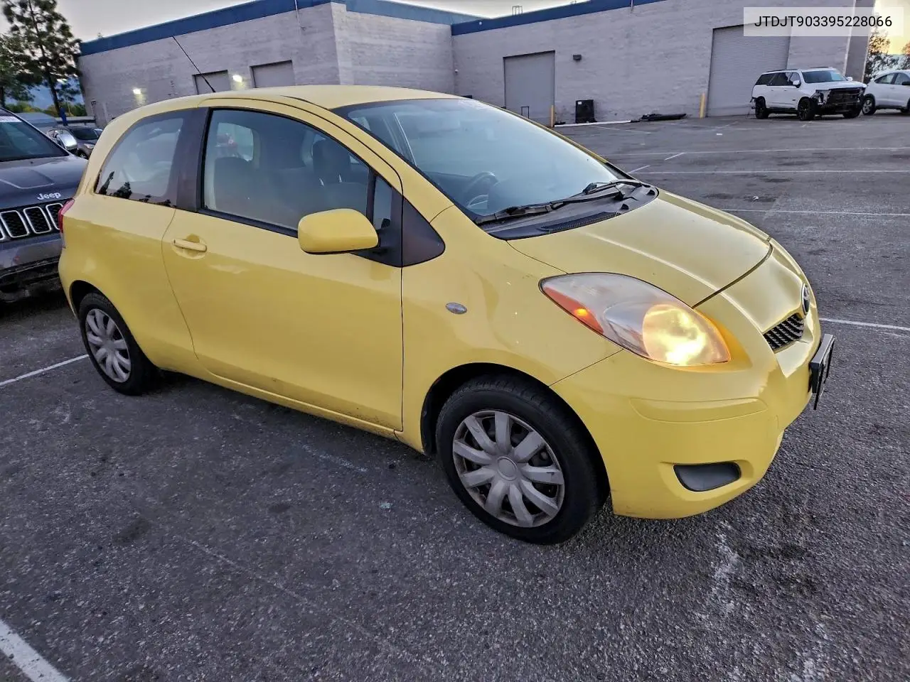 JTDJT903395228066 2009 Toyota Yaris