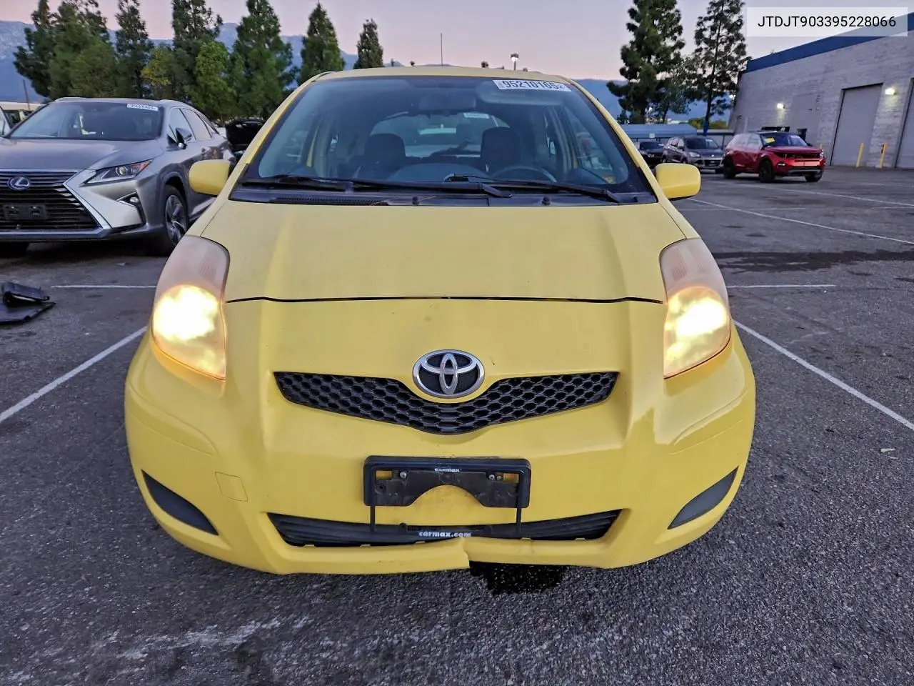 JTDJT903395228066 2009 Toyota Yaris