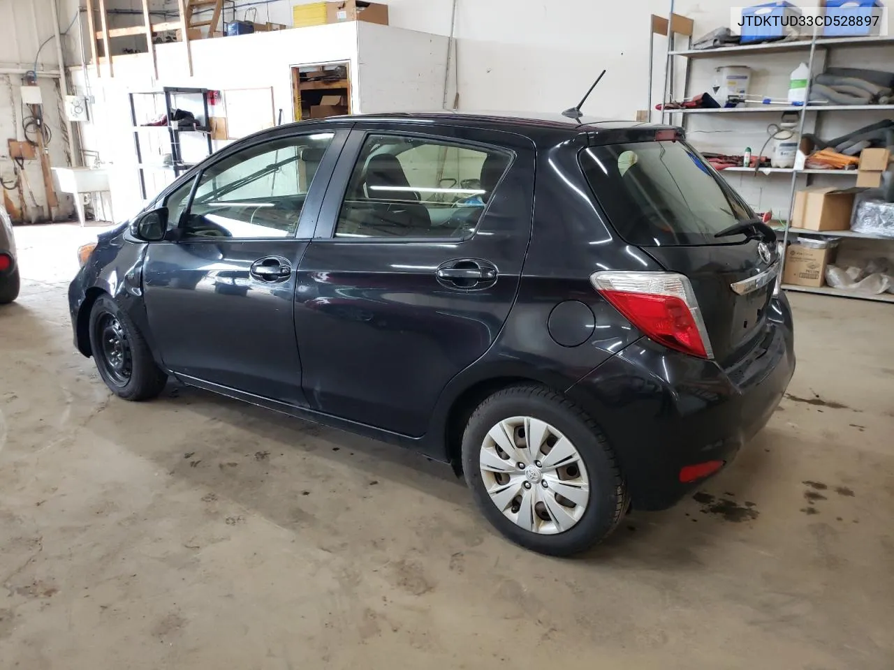 JTDKTUD33CD528897 2012 Toyota Yaris