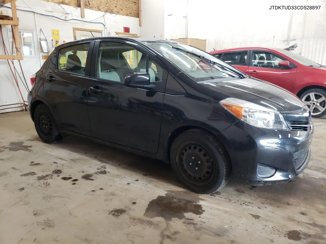 JTDKTUD33CD528897 2012 Toyota Yaris