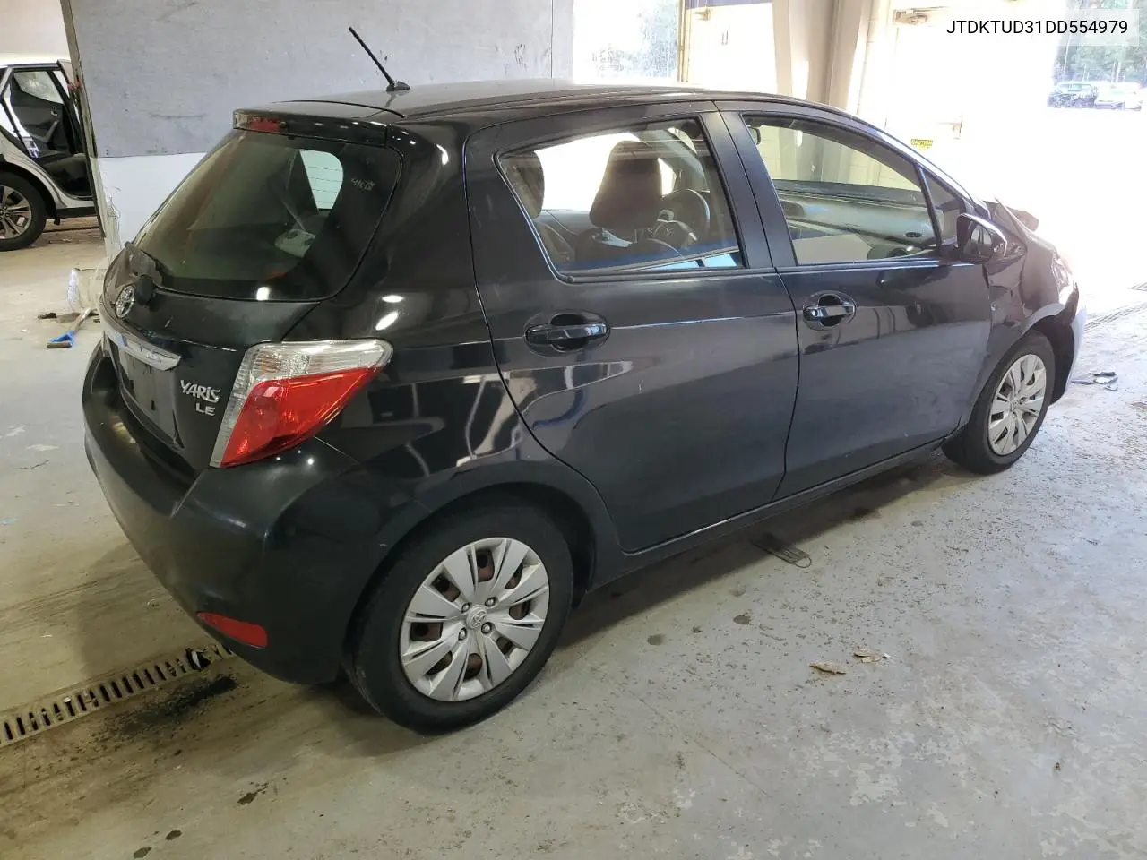 JTDKTUD31DD554979 2013 Toyota Yaris