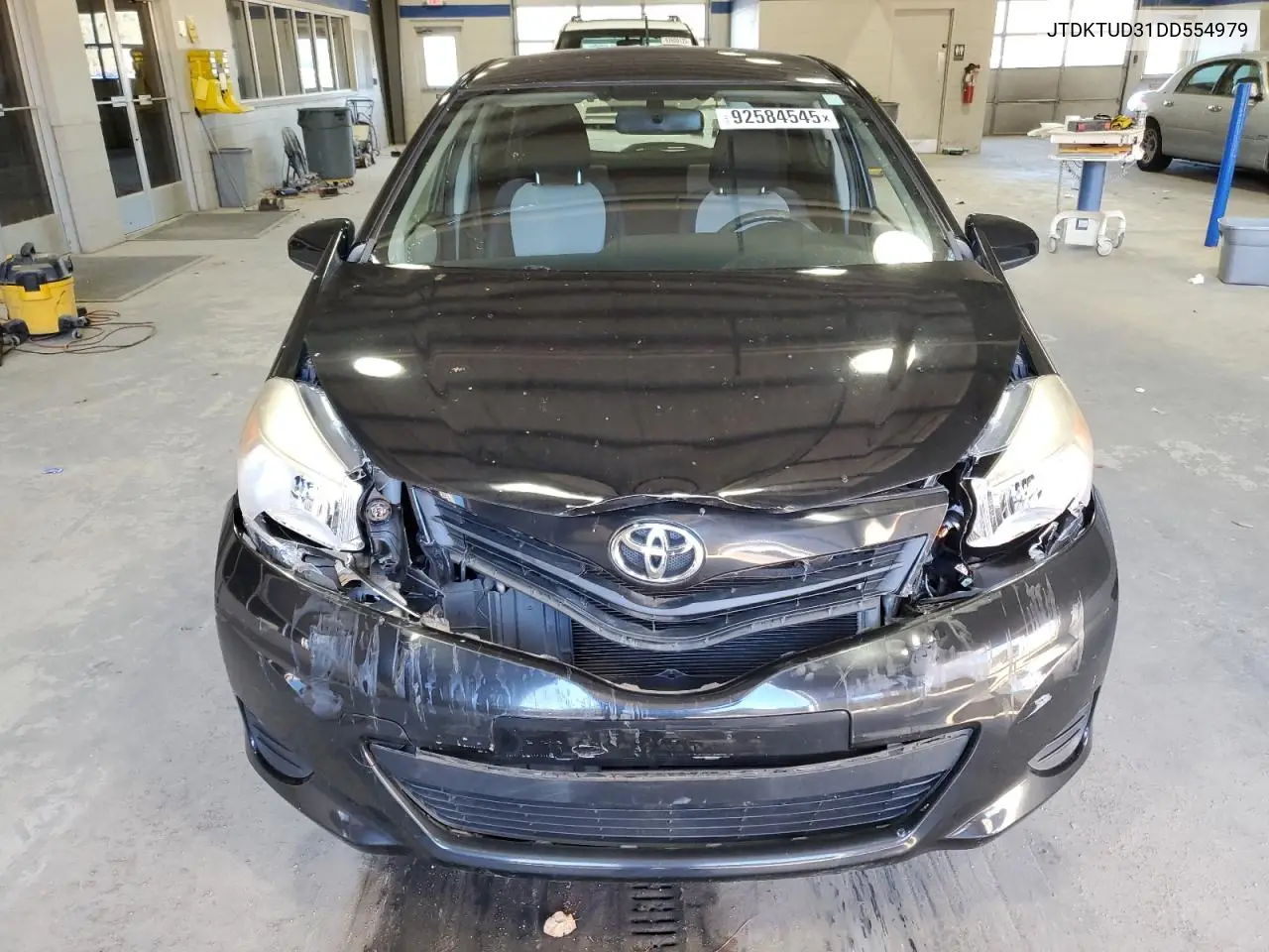 JTDKTUD31DD554979 2013 Toyota Yaris