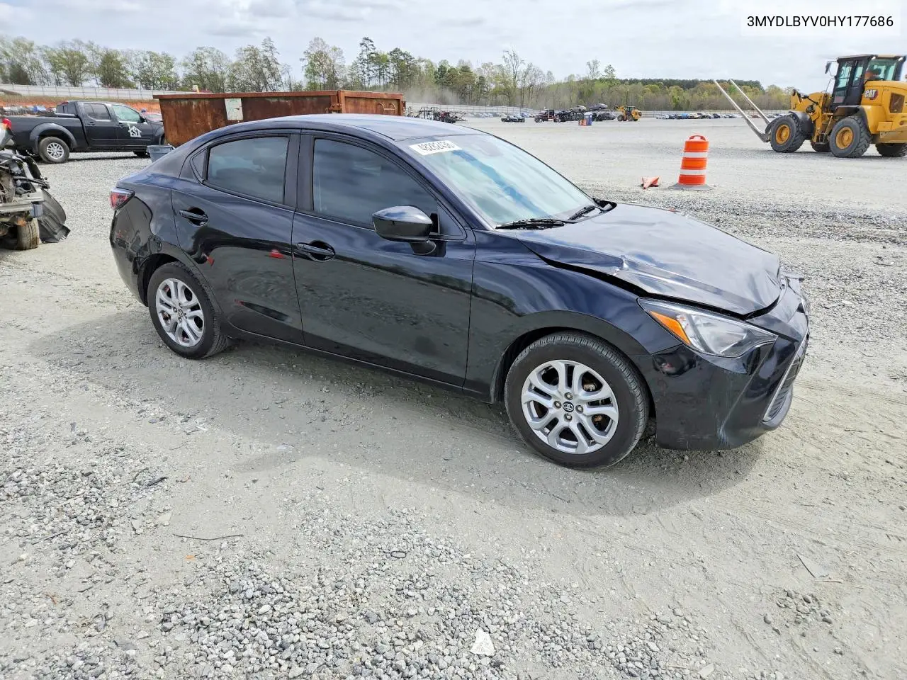 3MYDLBYV0HY177686 2017 Toyota Yaris Ia Base