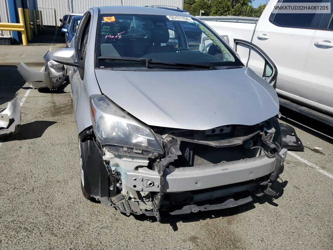 VNKKTUD32HA081205 2017 Toyota Yaris L