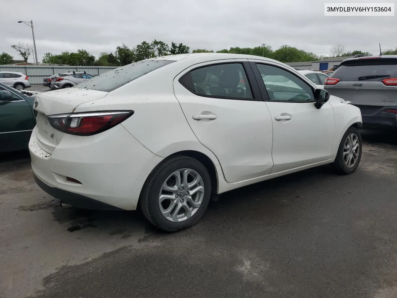 3MYDLBYV6HY153604 2017 Toyota Yaris Ia