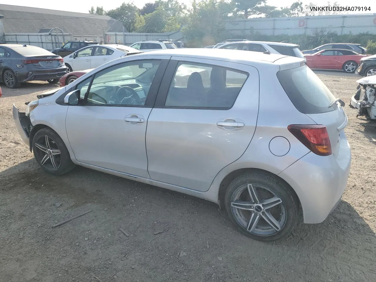 VNKKTUD32HA079194 2017 Toyota Yaris L