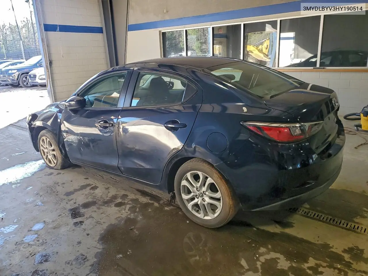 3MYDLBYV3HY190514 2017 Toyota Yaris Ia