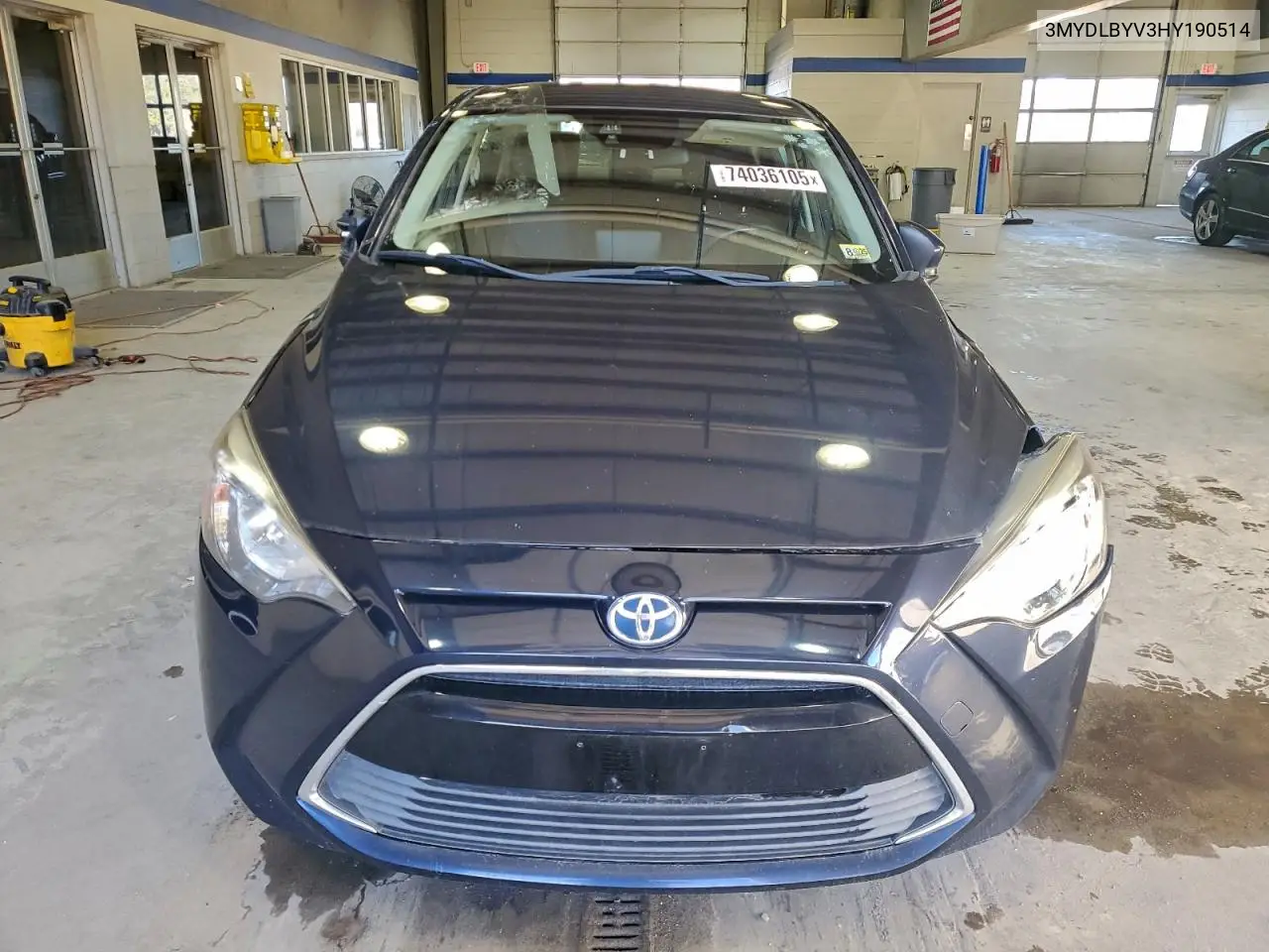 3MYDLBYV3HY190514 2017 Toyota Yaris Ia