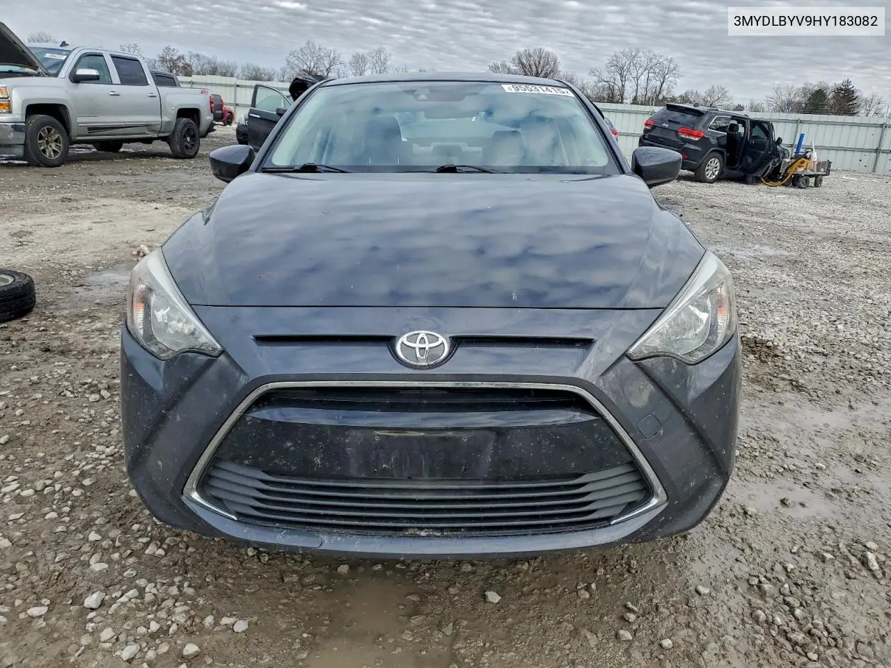 3MYDLBYV9HY183082 2017 Toyota Yaris Ia
