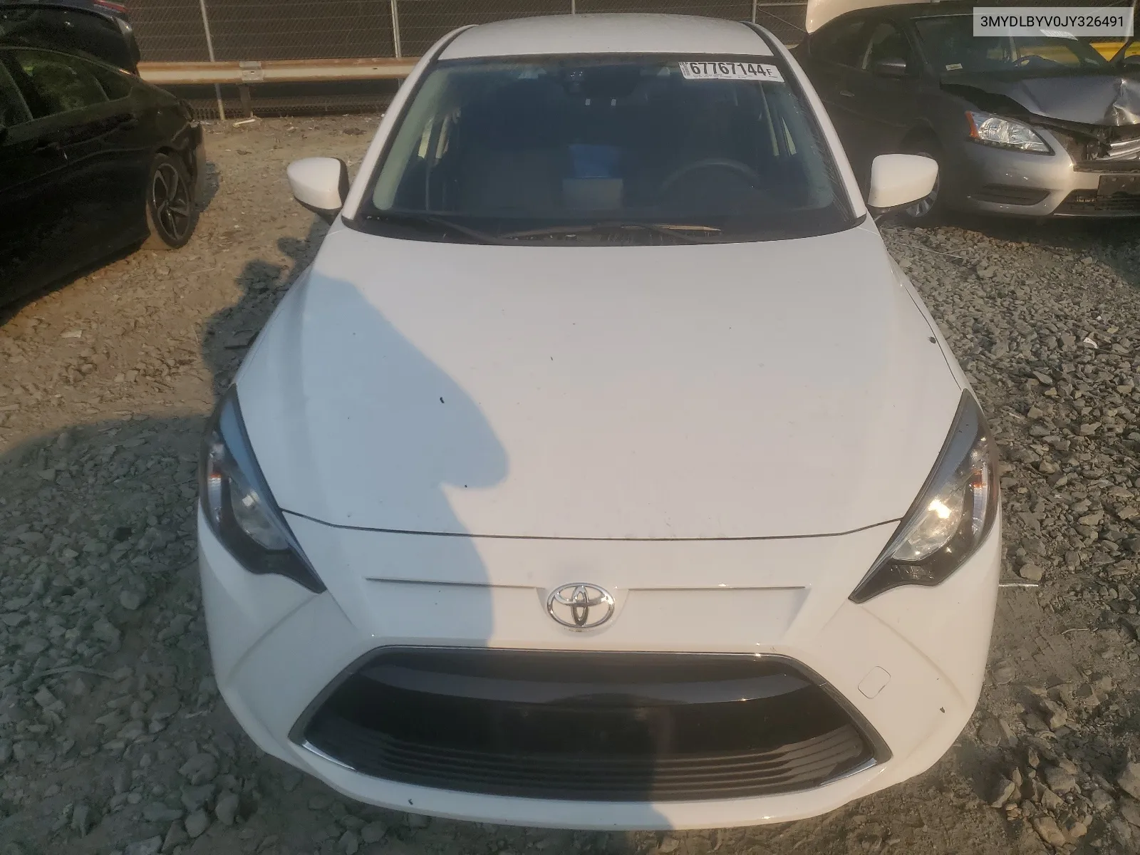 3MYDLBYV0JY326491 2018 Toyota Yaris Ia