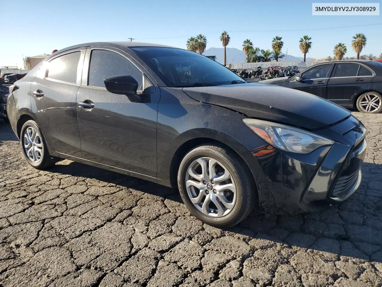 3MYDLBYV2JY308929 2018 Toyota Yaris Ia