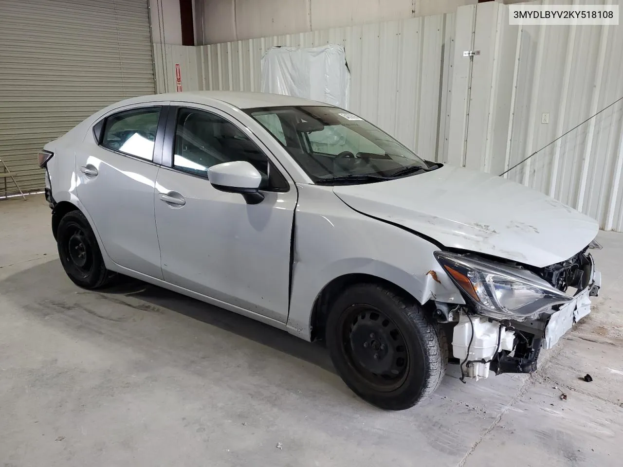 3MYDLBYV2KY518108 2019 Toyota Yaris L