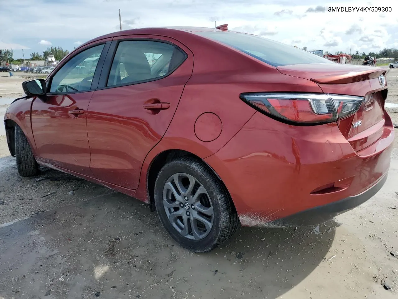 3MYDLBYV4KY509300 2019 Toyota Yaris L