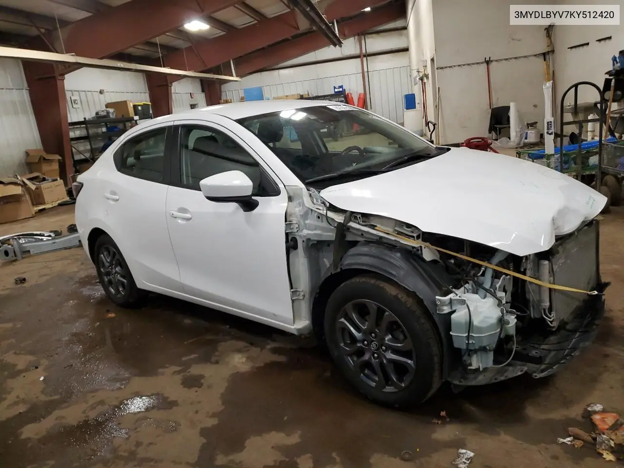 3MYDLBYV7KY512420 2019 Toyota Yaris L