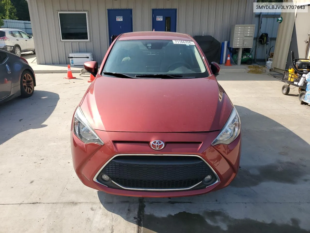 2020 Toyota Yaris Le VIN: 3MYDLBJV0LY707643 Lot: 71166724