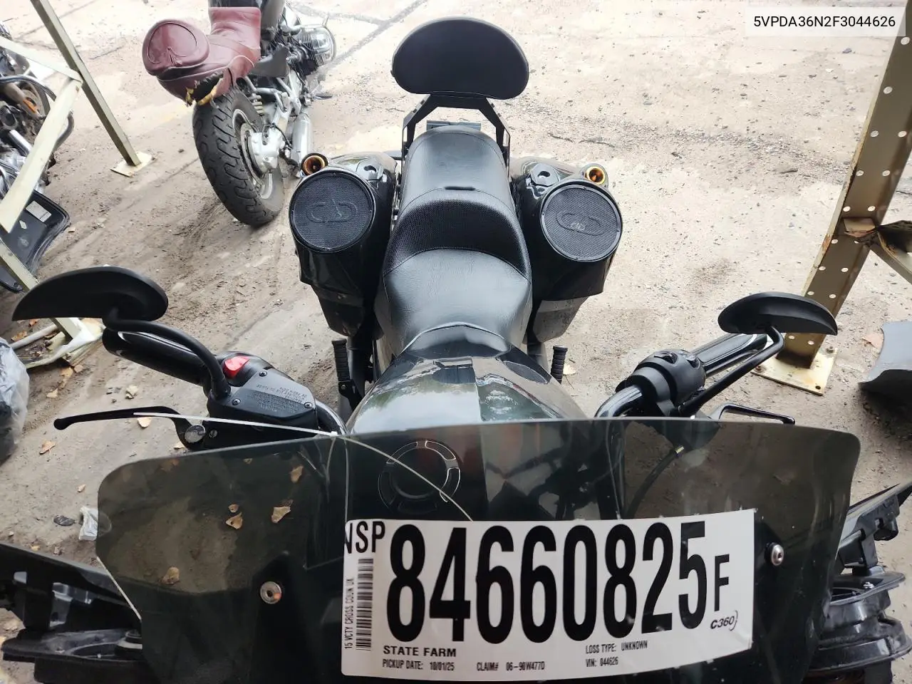 5VPDA36N2F3044626 2015 Victory Motorcycles Cross Country 8-Ball