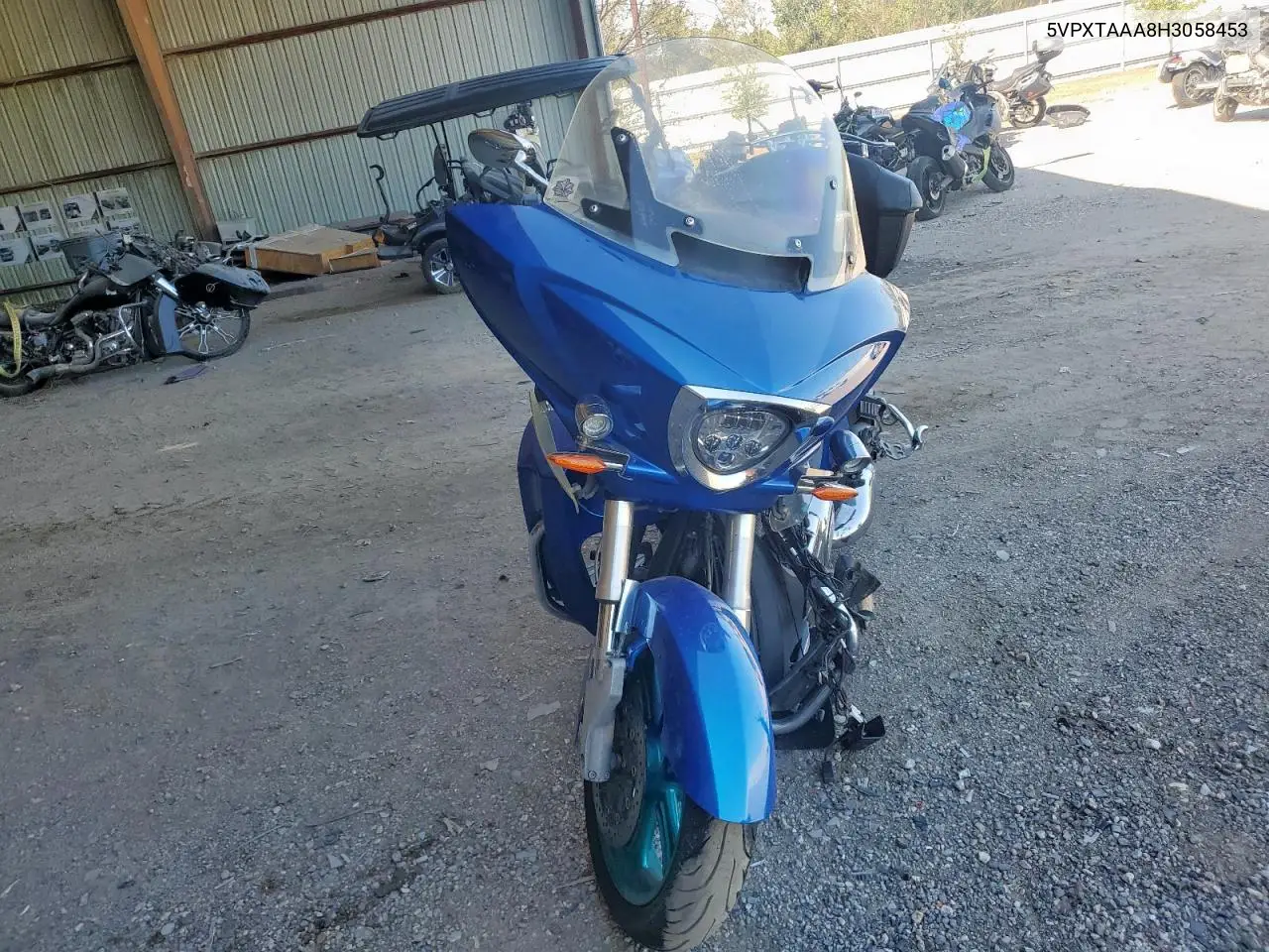 5VPXTAAA8H3058453 2017 Victory Motorcycles Cross Country Tour