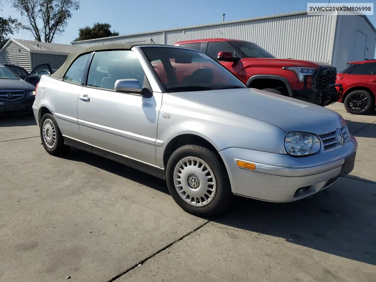 3VWCC21VX2M806998 2002 Volkswagen Cabrio Gls