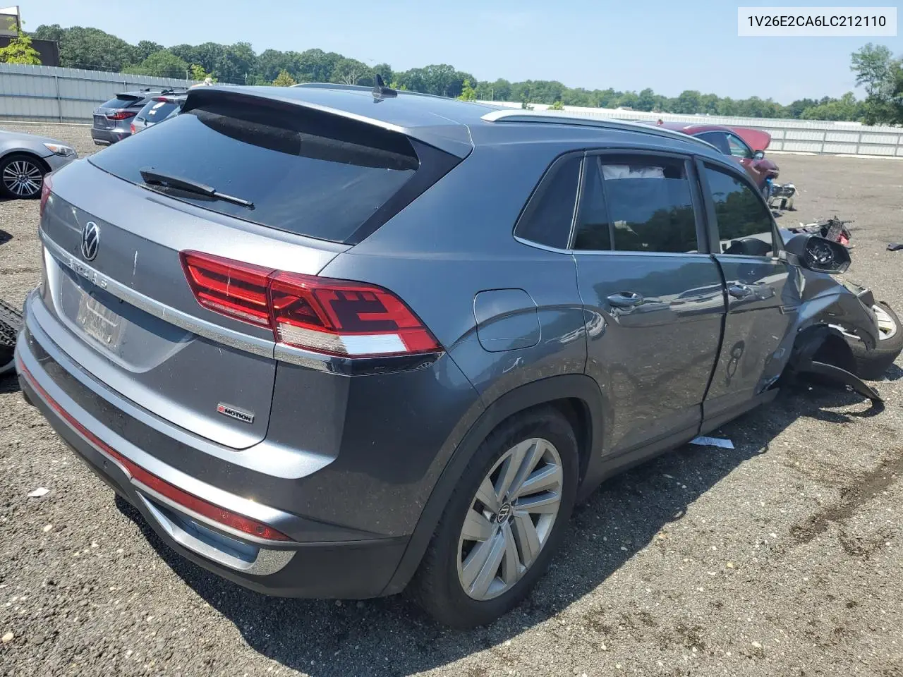 1V26E2CA6LC212110 2020 Volkswagen Atlas Cross Sport Se