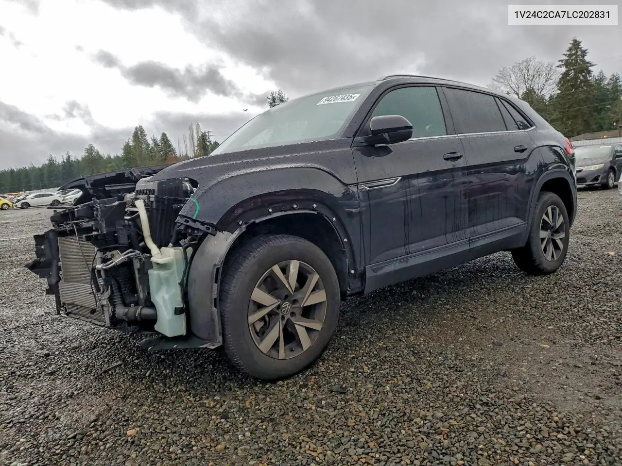 1V24C2CA7LC202831 2020 Volkswagen Atlas Cross Sport Se