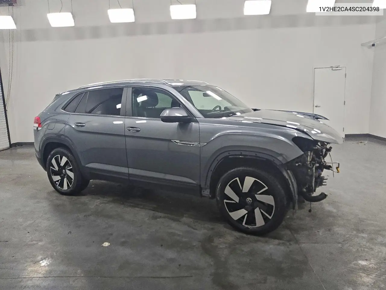 1V2HE2CA4SC204398 2025 Volkswagen Atlas Cross Sport Se