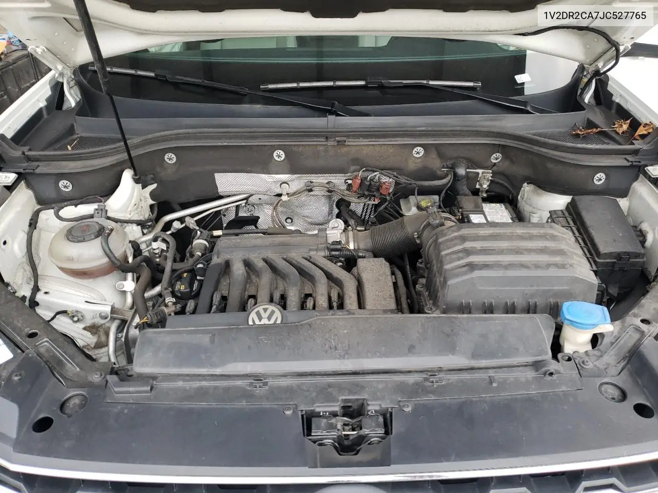 1V2DR2CA7JC527765 2018 Volkswagen Atlas Se