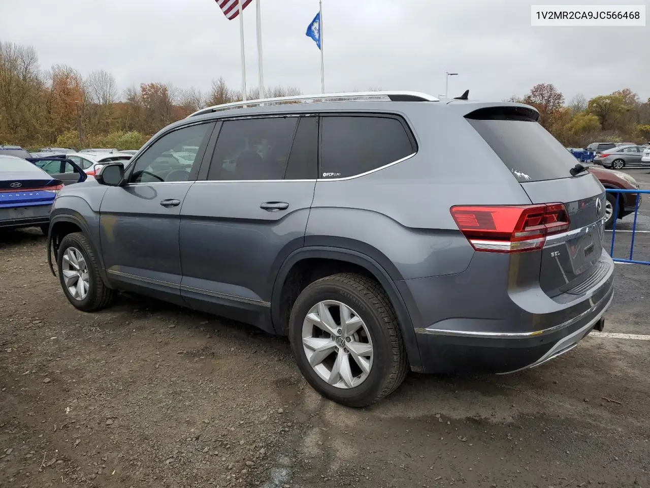 1V2MR2CA9JC566468 2018 Volkswagen Atlas Sel
